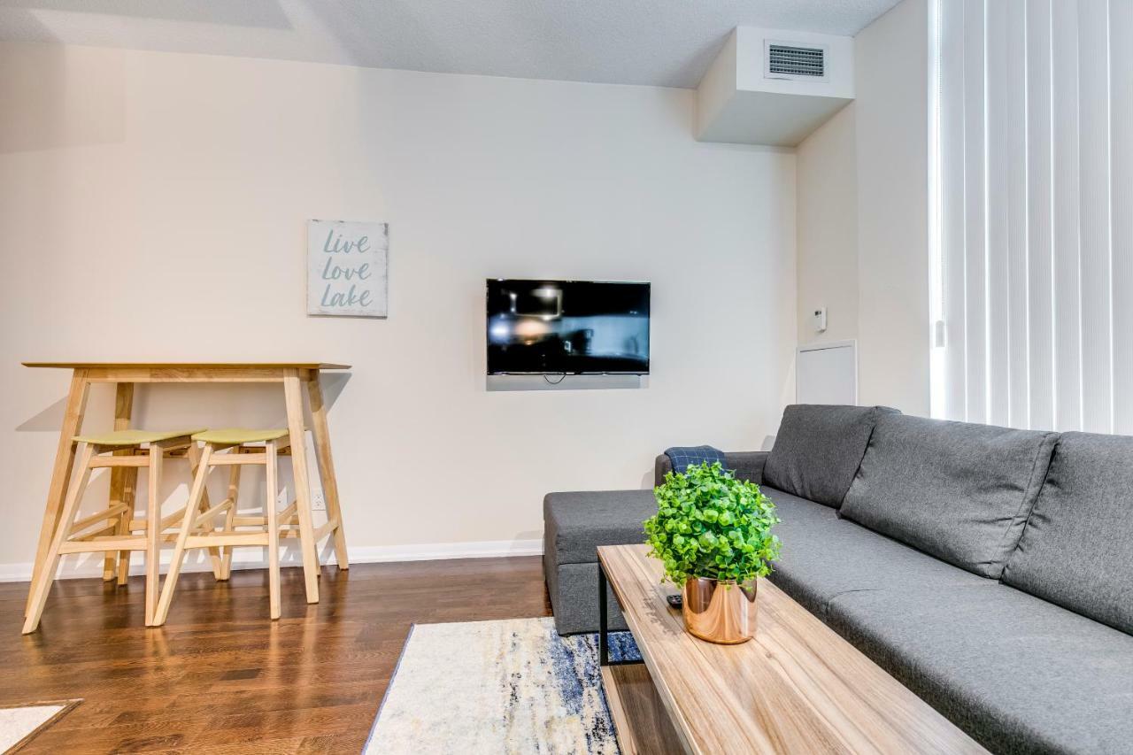 Stunning Condo Suite By Waterfront トロント エクステリア 写真